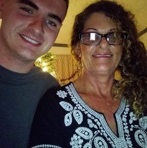 Meet your Posher, Debbie